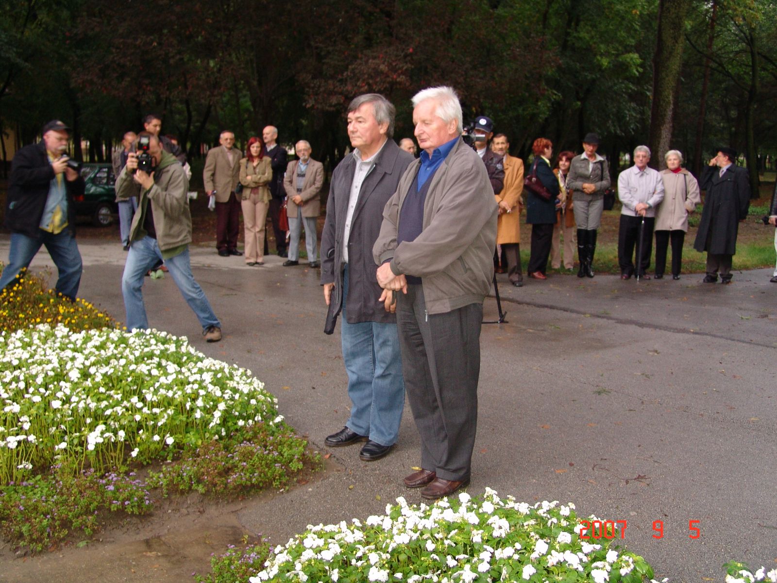 image022