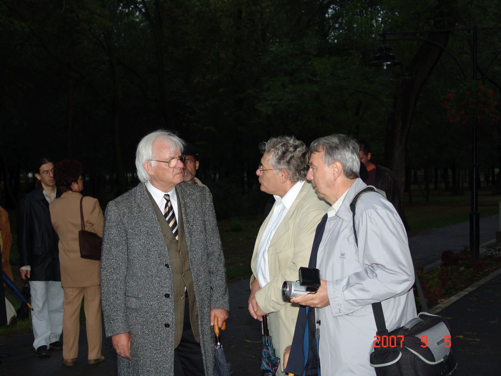 image029