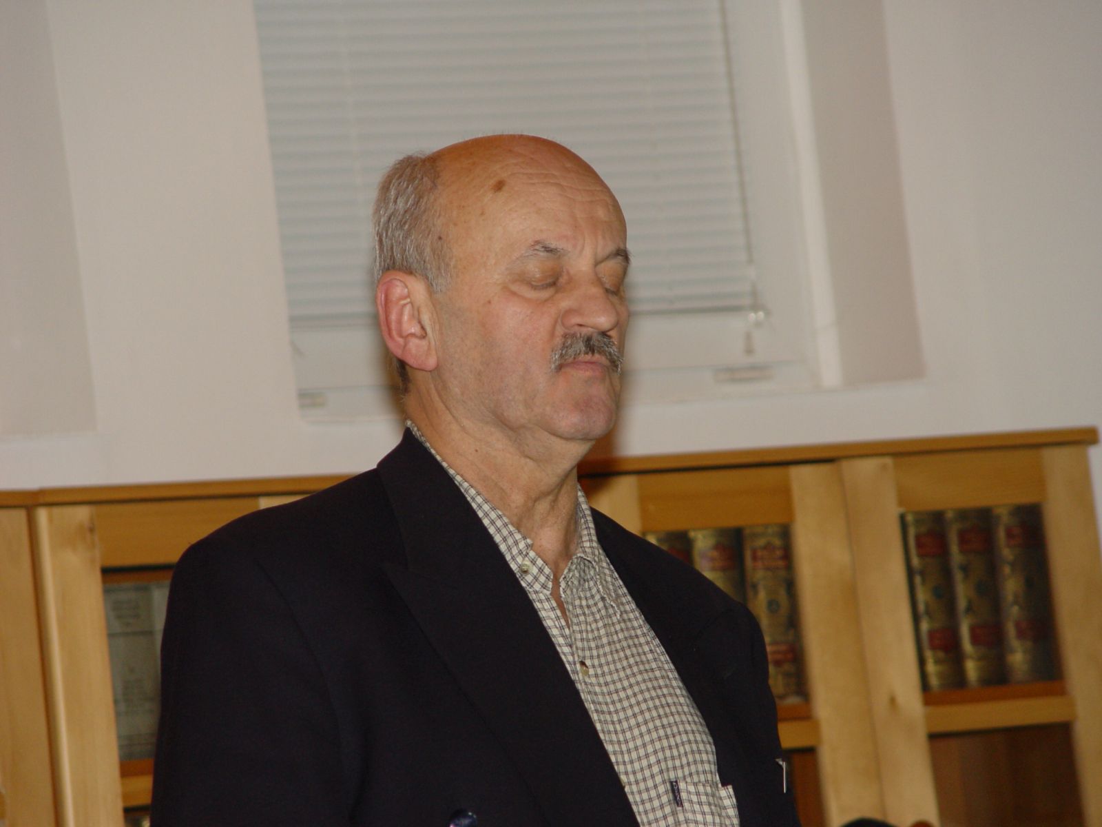 image304