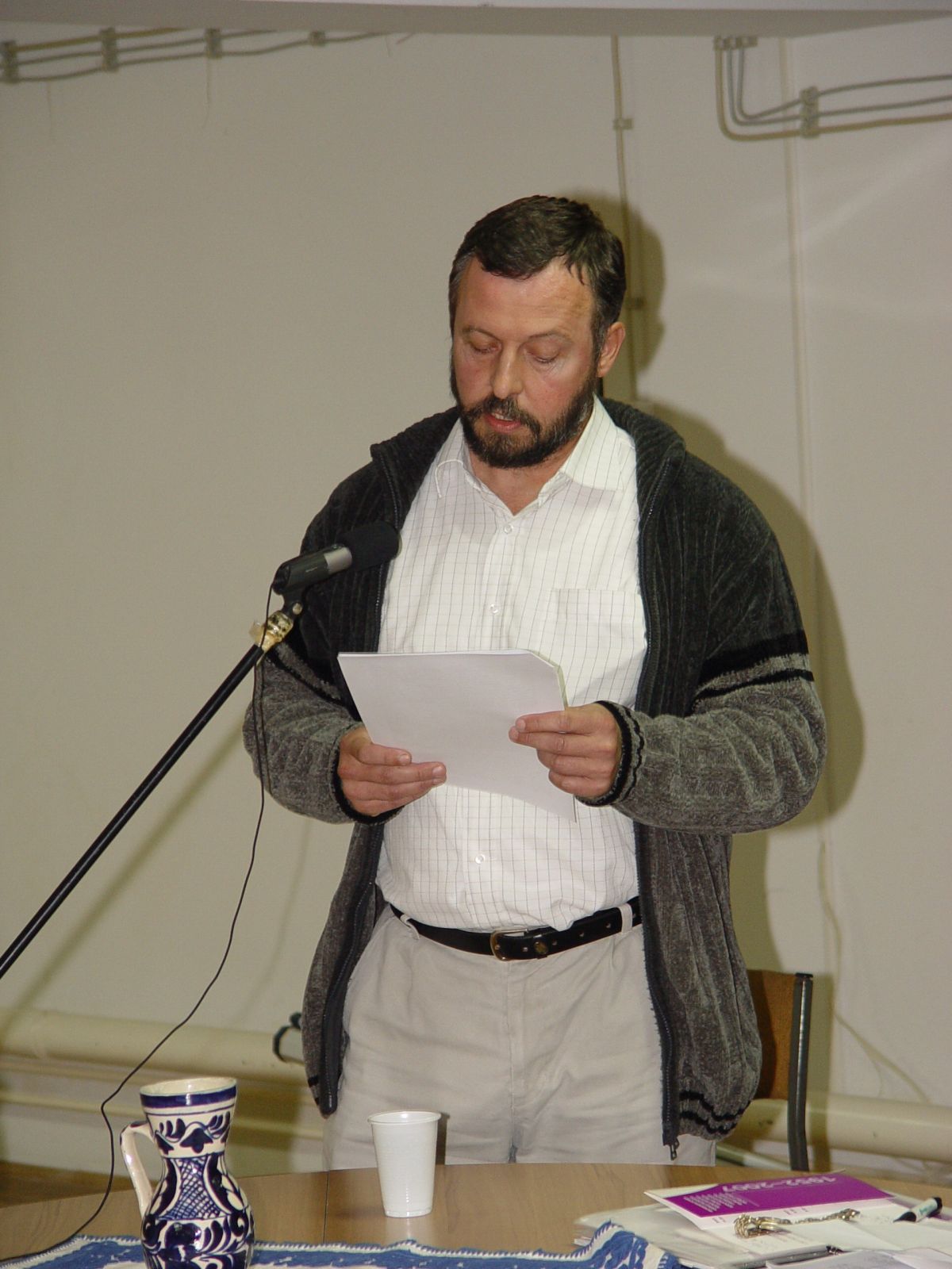 image318