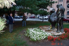 image043