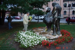 image044