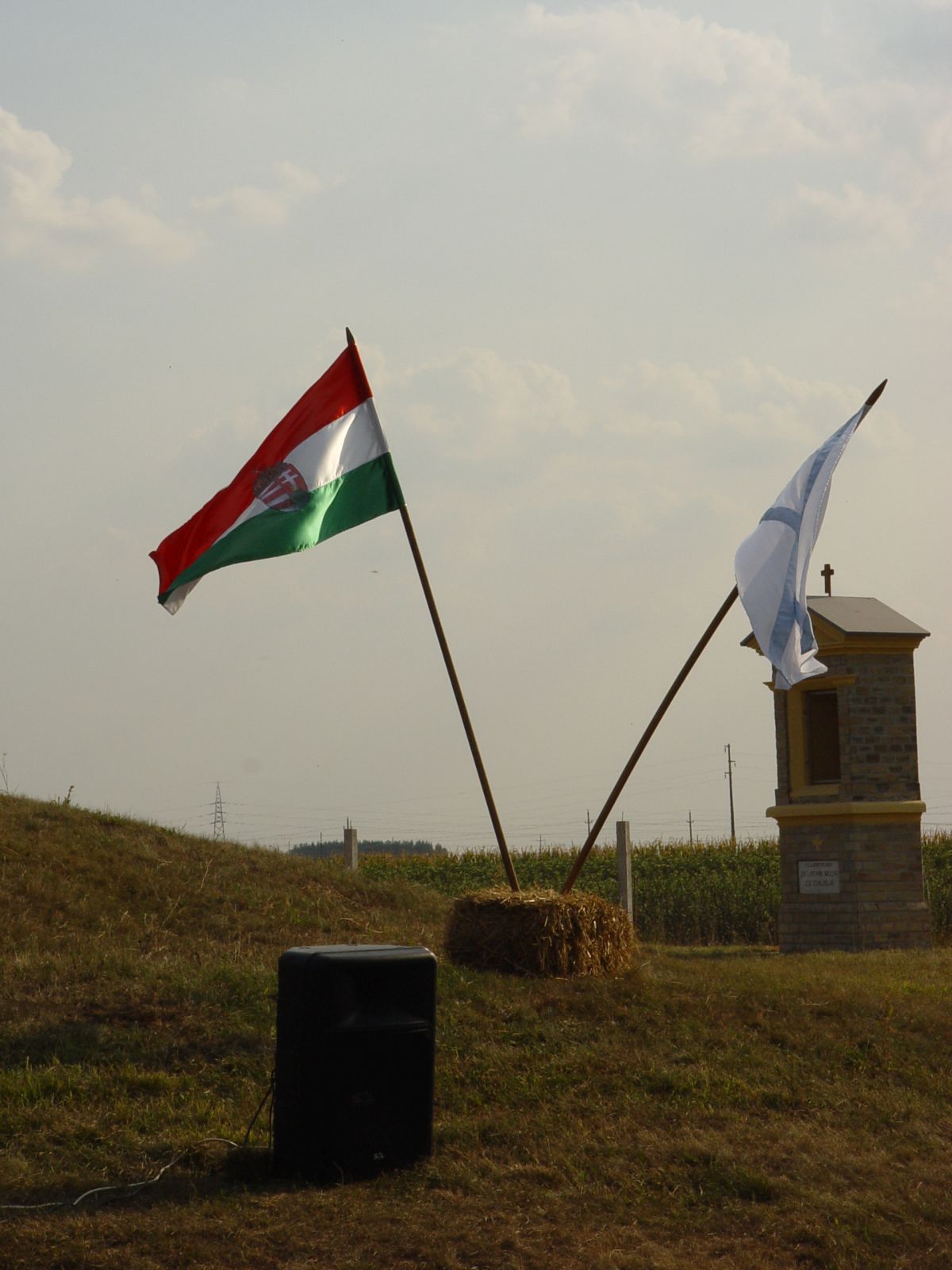 image024